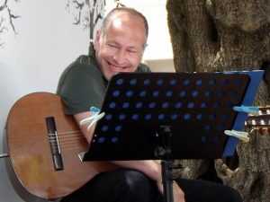 אוריאל אטלס בהופעה